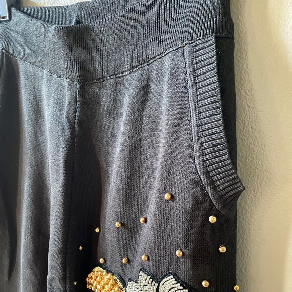 2-piece Embellished Knitwear Tracksuit Set - Picture 10 of 13